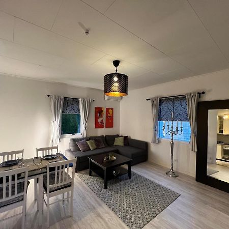 Appartement Fresh And Cozy Little House 45Km In Taby à Ville de Ville de Stockholm Extérieur photo