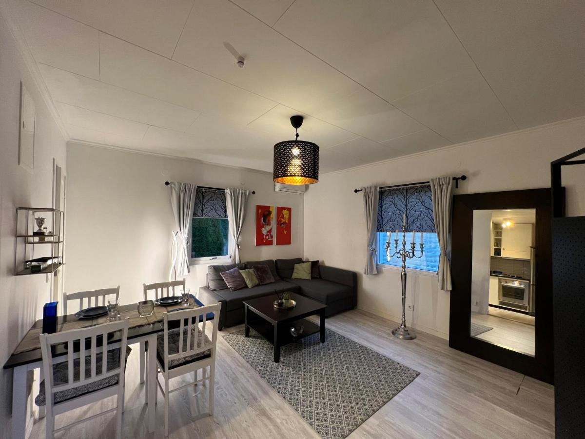 Appartement Fresh And Cozy Little House 45Km In Taby à Ville de Ville de Stockholm Extérieur photo